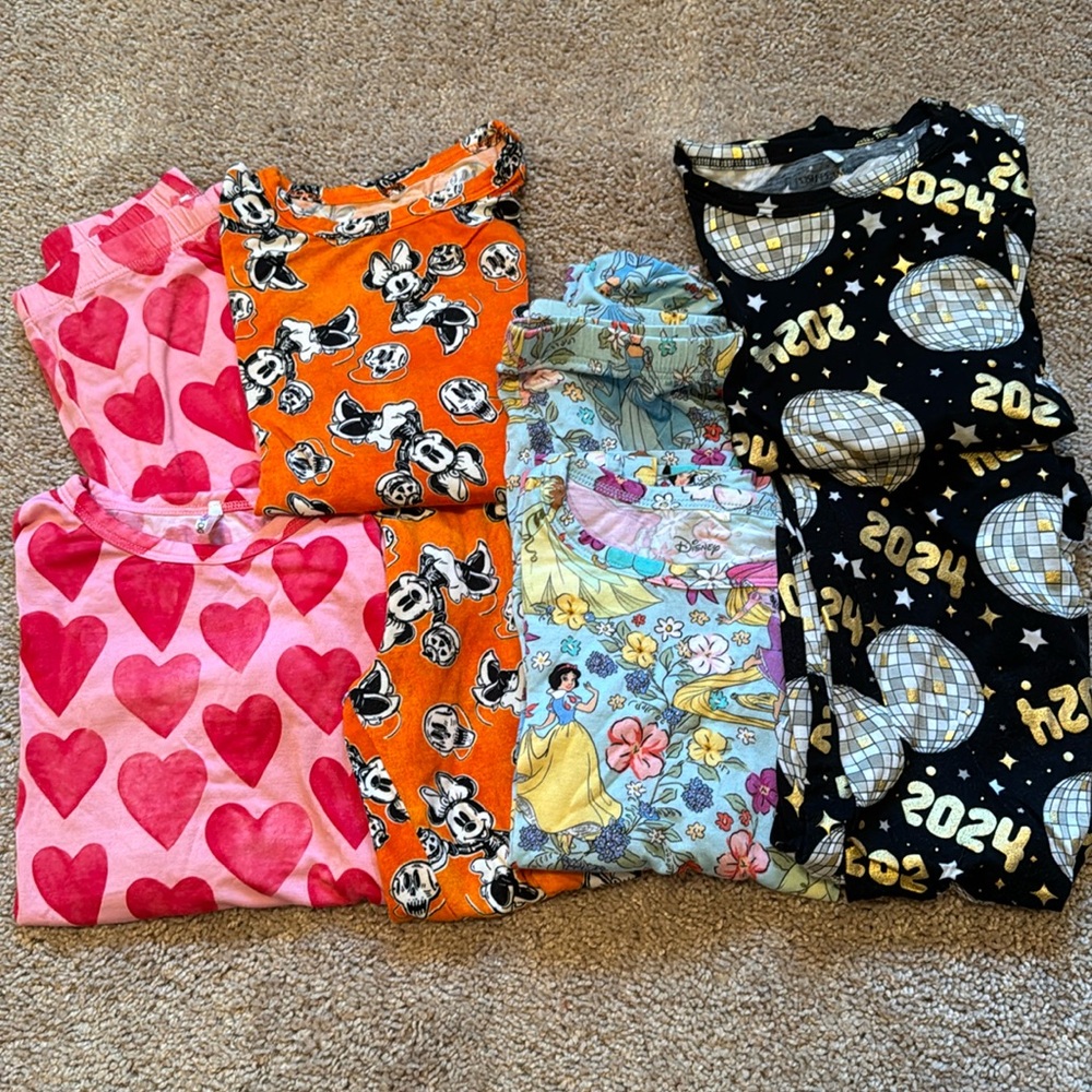 Posh Peanut pack of 4 size 5-6 long sleeve pajamas!